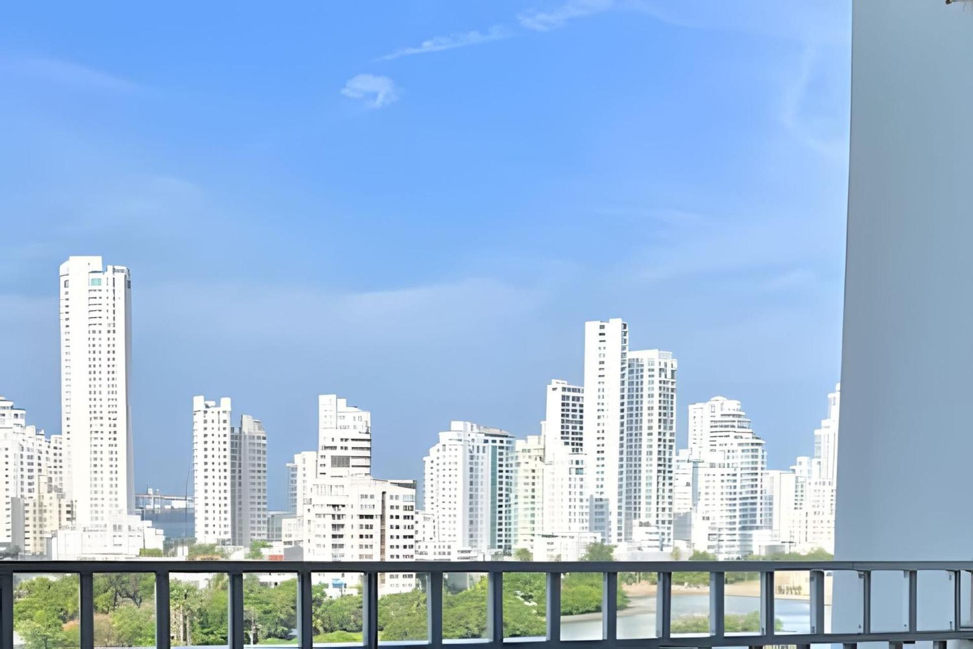 Hermoso Con Vista En El Laguito Apartamento *